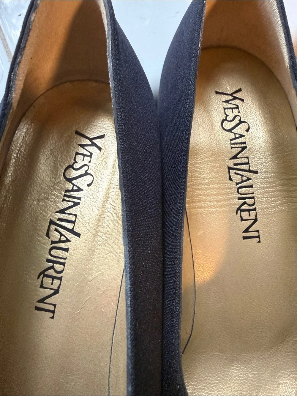 Yves Saint Laurent YSL Navy Pointed Pumps with Gold Interior Made in Italy Sz 7